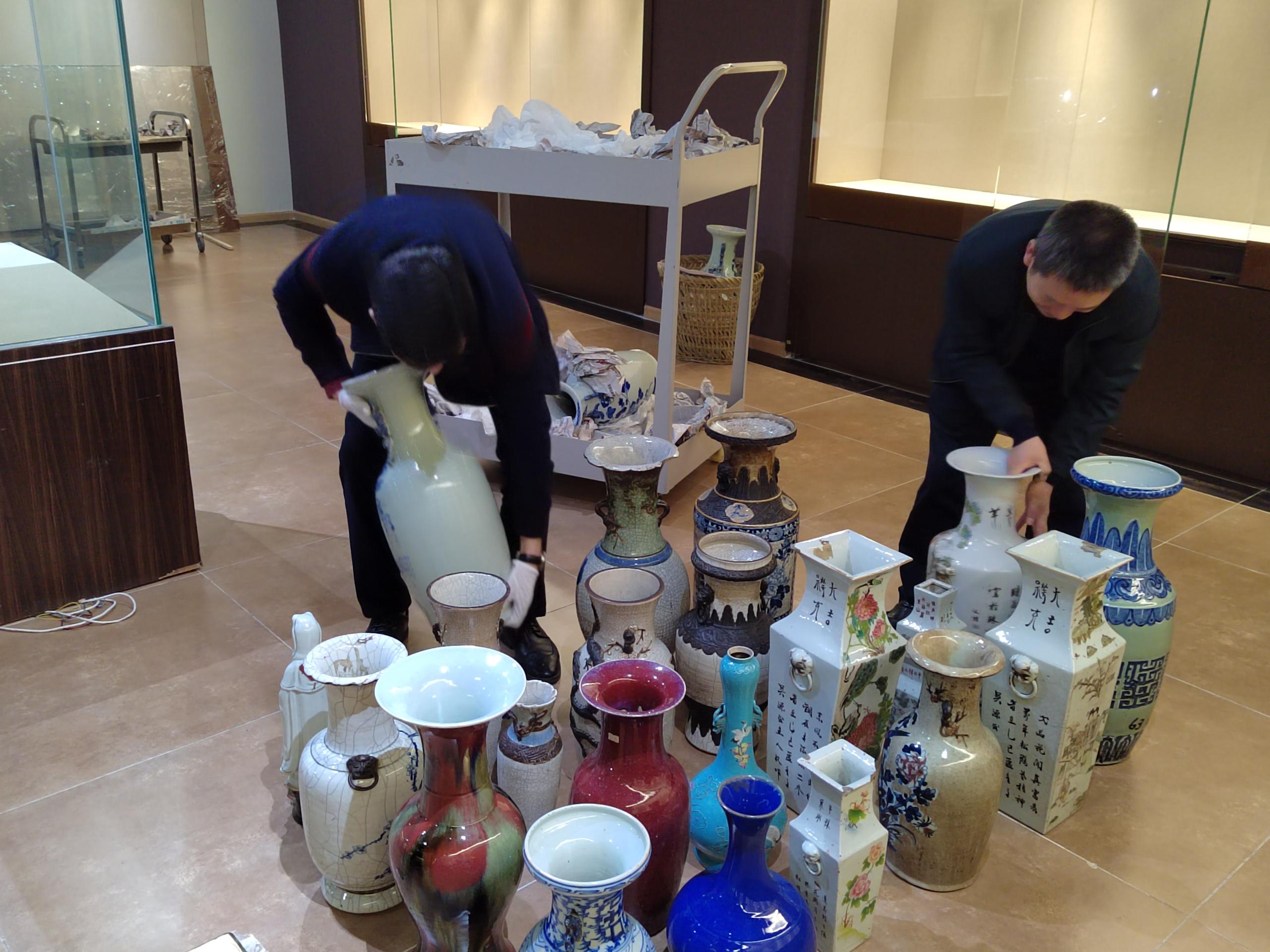 馆藏瓷器展厅布展完成