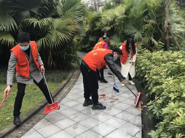 达博“红马甲”开展春风行动