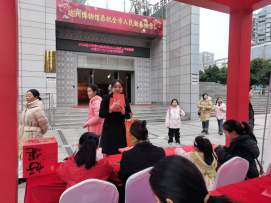 达州博物馆“巴蛇贺岁”：花灯剪纸点亮文化年味